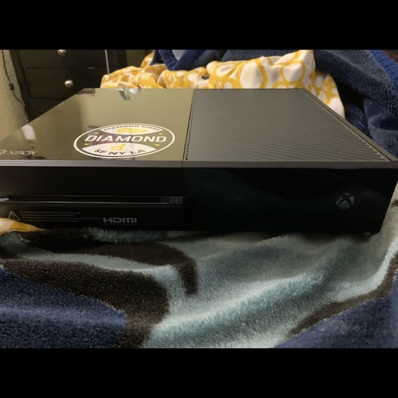 Xbox one 500 gb - Picture 2 of 2